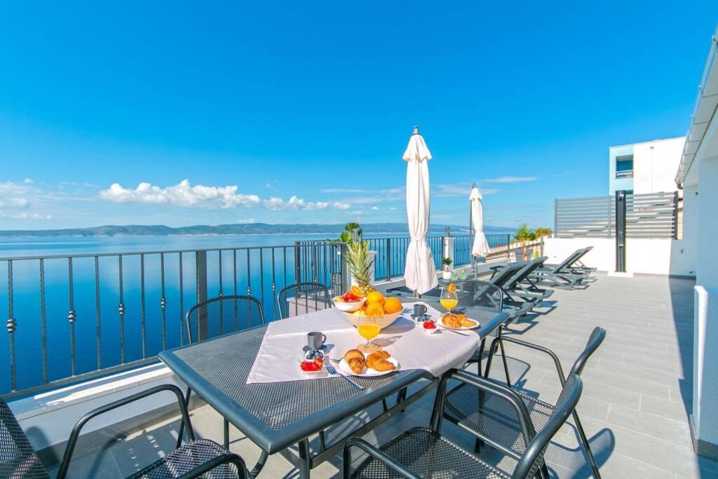 Apartman Macan Brela Exterior photo